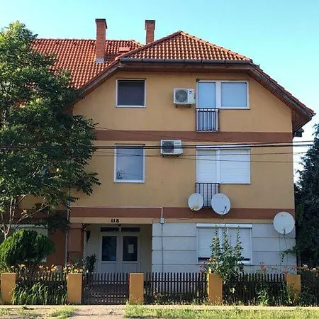 Apartment Hanga